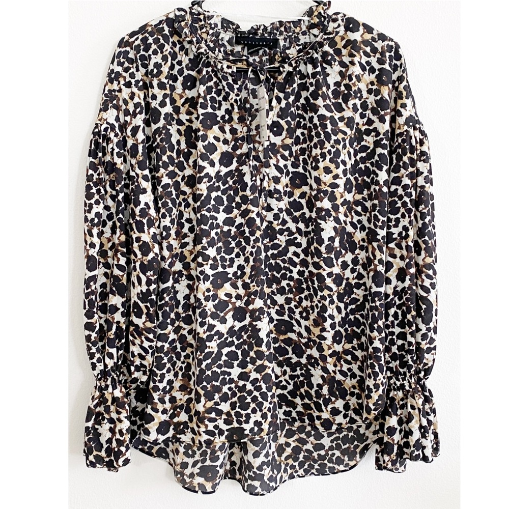 Sanctuary 🌟Leopard Print  Long sleeve Blouse Medium Ruffle Cuff High Low Hem NWT